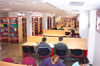 Lugares de estudio habilitados en la biblioteca